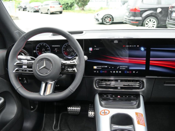 Mercedes-Benz GLB 350 4MATIC mit EQ Technologie Distronic