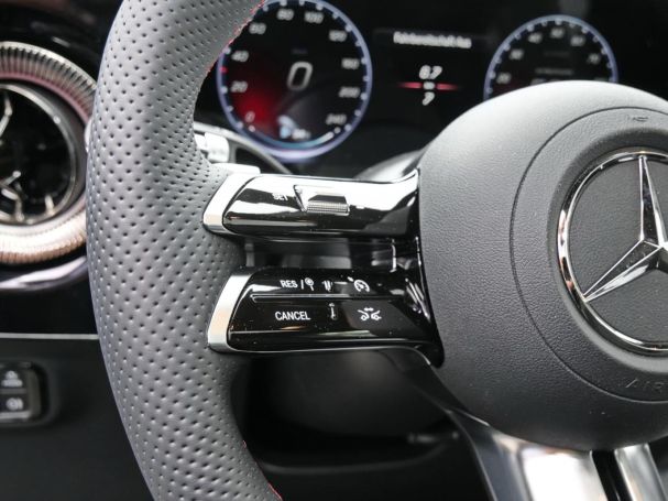 Mercedes-Benz GLB 350 4MATIC mit EQ Technologie Distronic