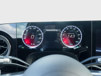 Mercedes-Benz GLB 350 4MATIC mit EQ Technologie AMG Night 360°