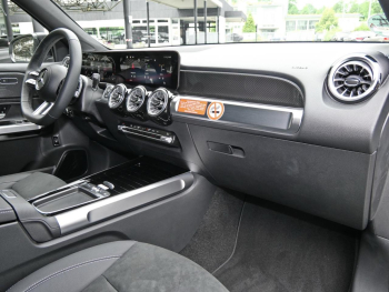 Mercedes-Benz GLB 180 d AMG Night Distronic Kamera Easy-Pack