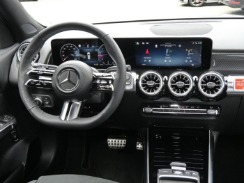 Mercedes-Benz GLB 180 d AMG Night Distronic Kamera Easy-Pack