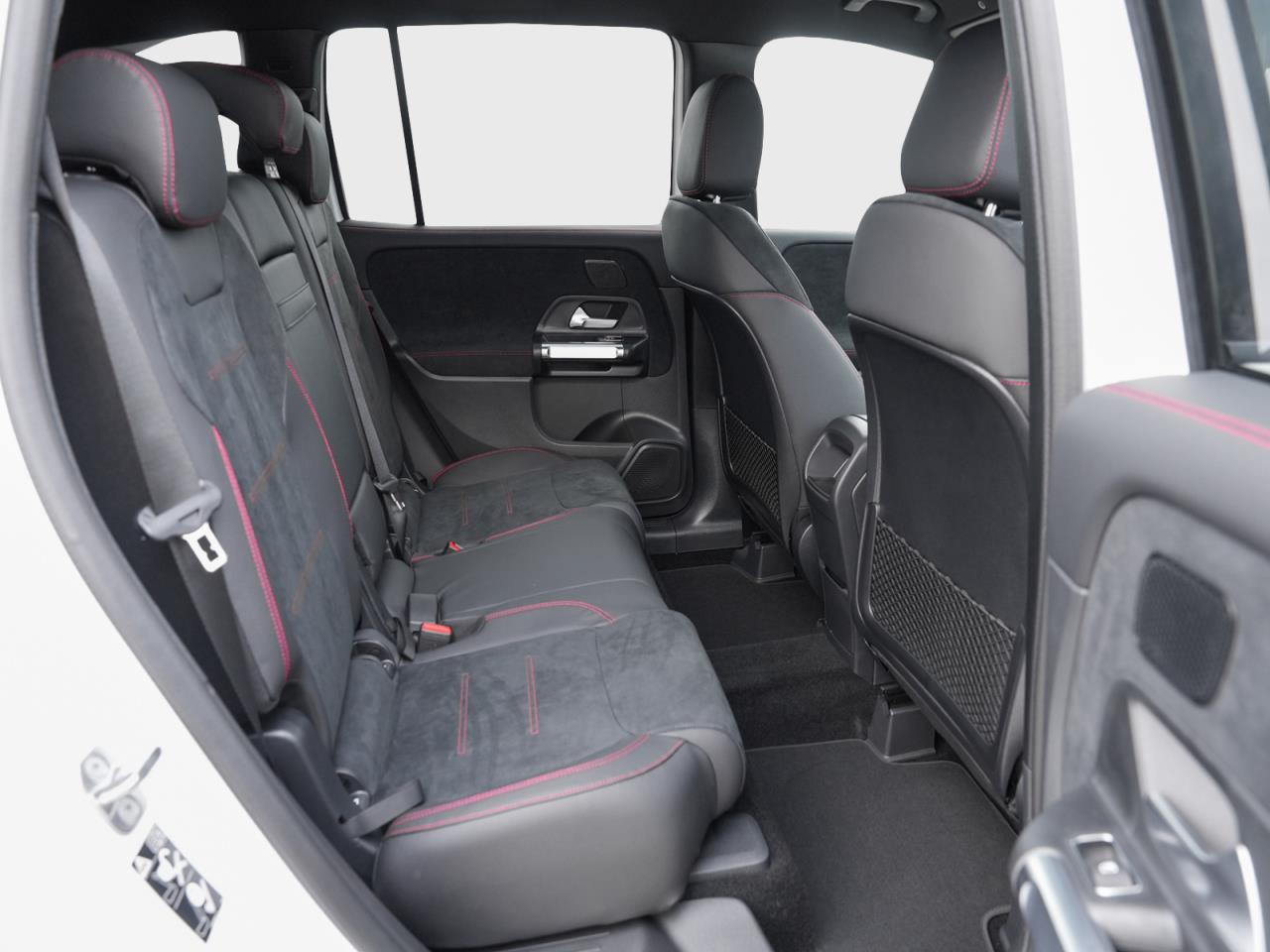 Mercedes-Benz GLB 180 AMG Night Navi Distronic AHK Kamera