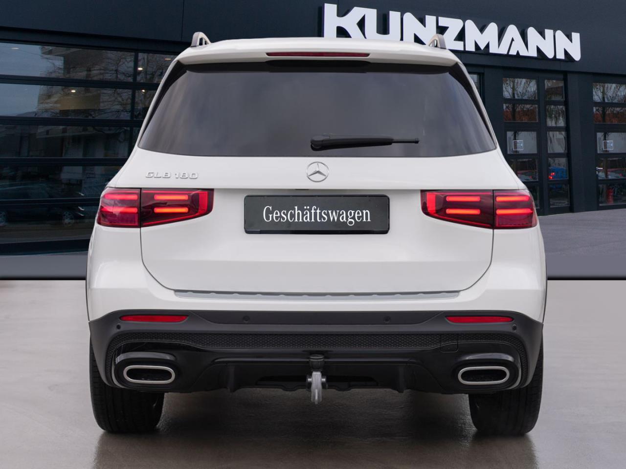 Mercedes-Benz GLB 180 AMG Night Navi Distronic AHK Kamera
