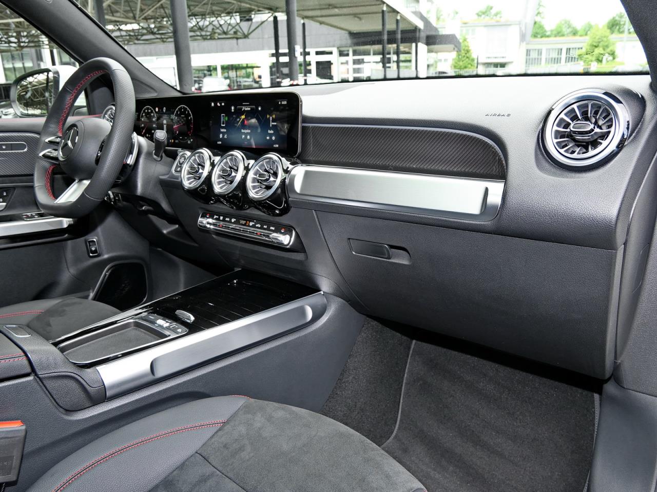 Mercedes-Benz GLB 180 AMG Navi Panorama Kamera AHK NP 59.030