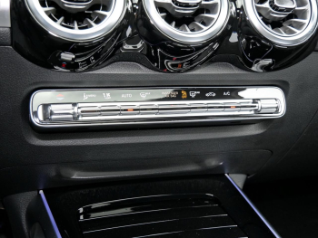 Mercedes-Benz GLB 180 AMG Navi Panorama Kamera AHK NP 59.030