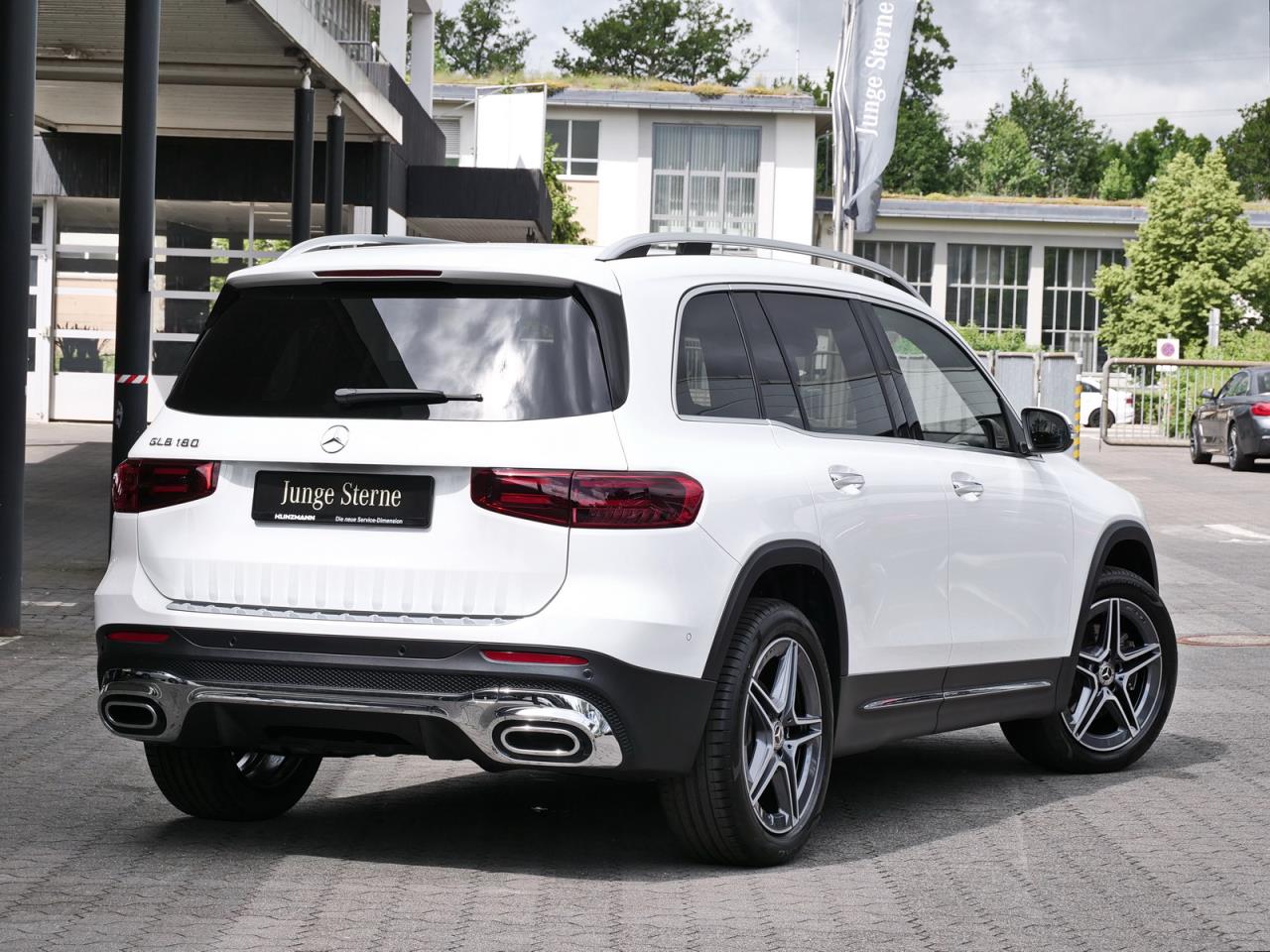 Mercedes-Benz GLB 180 AMG Navi Panorama Kamera AHK NP 59.030