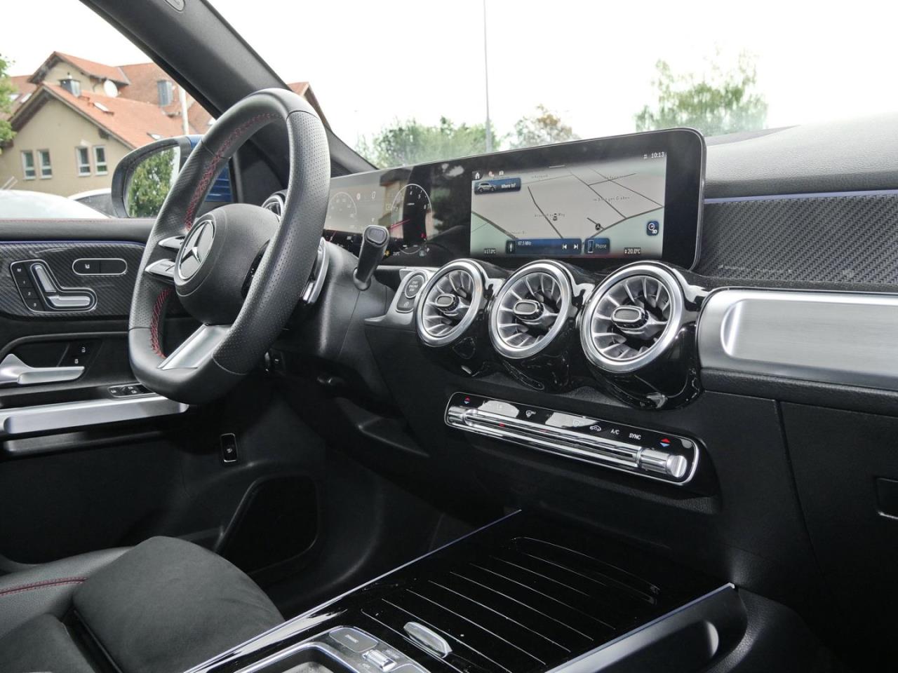 Mercedes-Benz GLB 180 AMG Panorama Memory Head-Up 360?