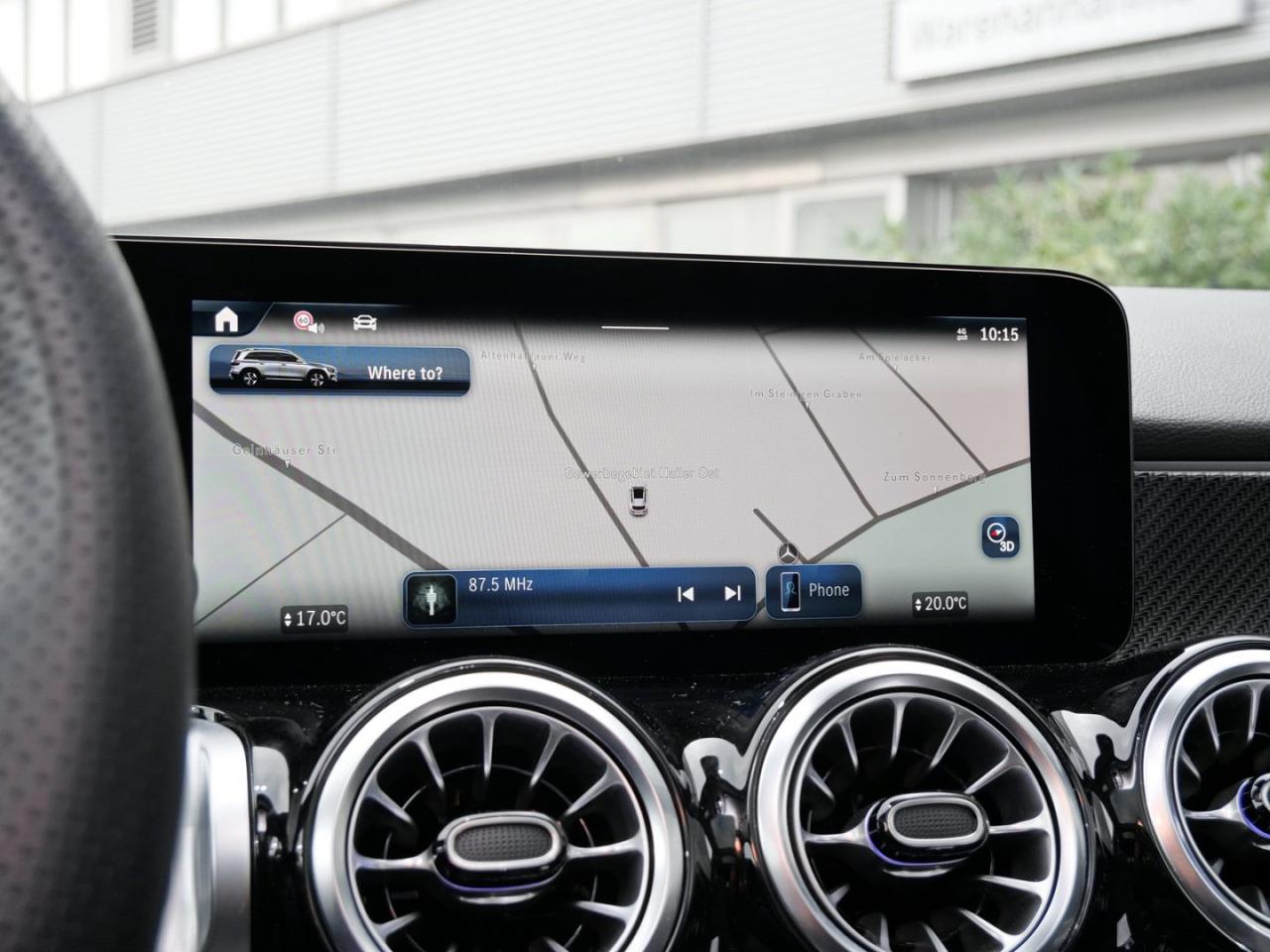 Mercedes-Benz GLB 180 AMG Panorama Memory Head-Up 360?