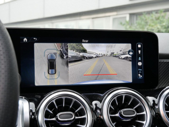 Mercedes-Benz GLB 180 AMG Panorama Memory Head-Up 360?