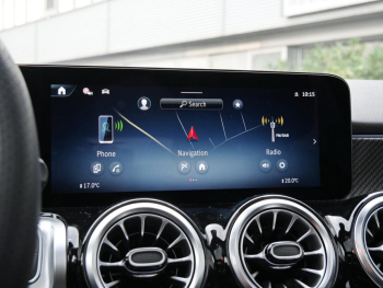 Mercedes-Benz GLB 180 AMG Panorama Memory Head-Up 360?