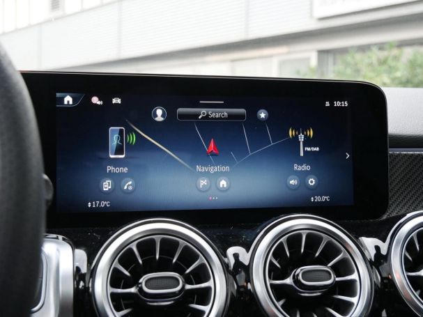 Mercedes-Benz GLB 180 AMG Panorama Memory Head-Up 360?