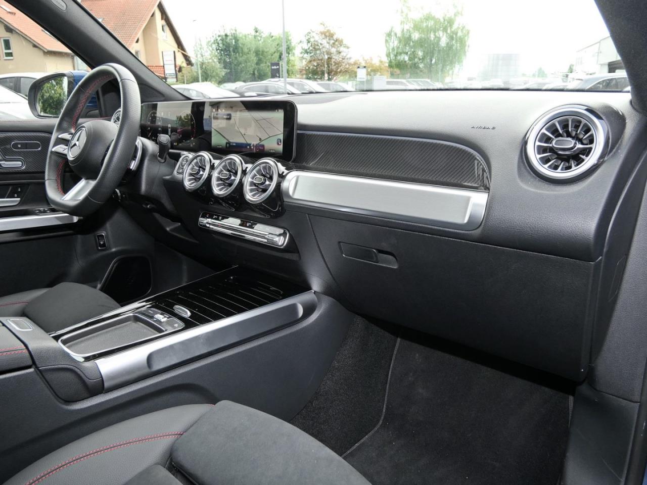 Mercedes-Benz GLB 180 AMG Panorama Memory Head-Up 360°