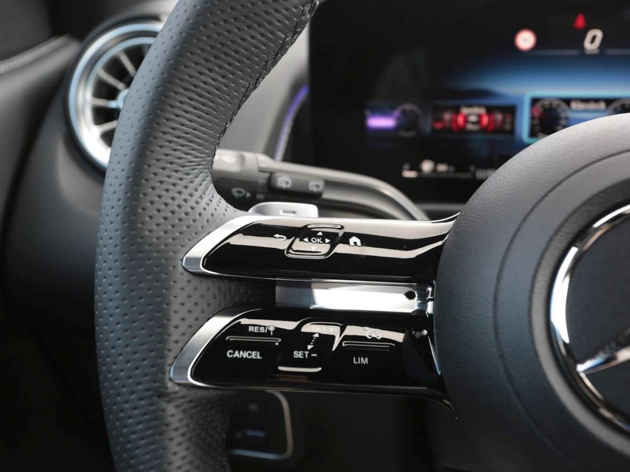 Mercedes-Benz GLB 200 d AMG Night MBUX Navi-Prem. Kamera AHK