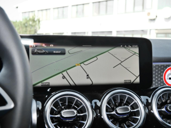 Mercedes-Benz GLB 200 d Progressive Distronic Panorama 360°