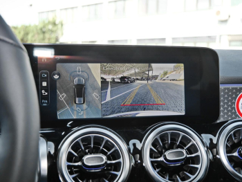 Mercedes-Benz GLB 200 d Progressive Distronic Panorama 360°