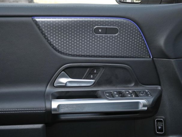 Mercedes-Benz GLB 200 d Progressive Distronic Panorama 360°