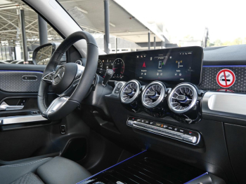 Mercedes-Benz GLB 200 d Progressive Distronic Panorama 360°