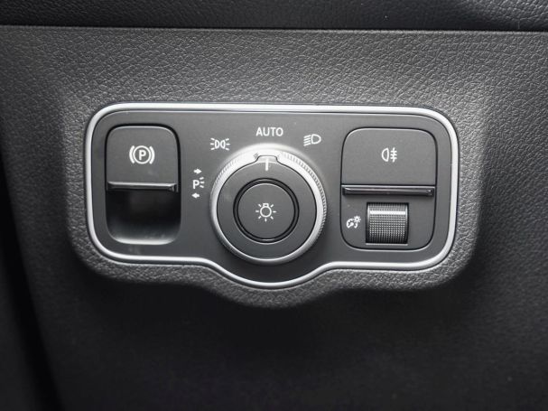 Mercedes-Benz GLB 200 d AMG Night MBUX Navi Kamera EasyPack AHK