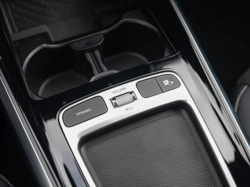 Mercedes-Benz GLB 200 d AMG Night MBUX Navi Kamera EasyPack AHK