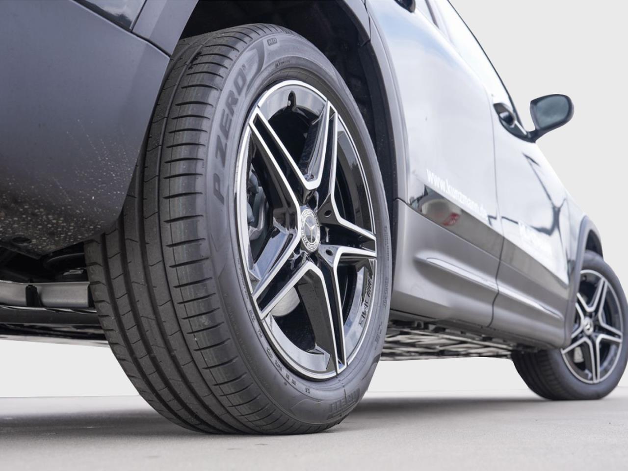 Mercedes-Benz GLB 200 d AMG Night MBUX Navi Kamera EasyPack AHK