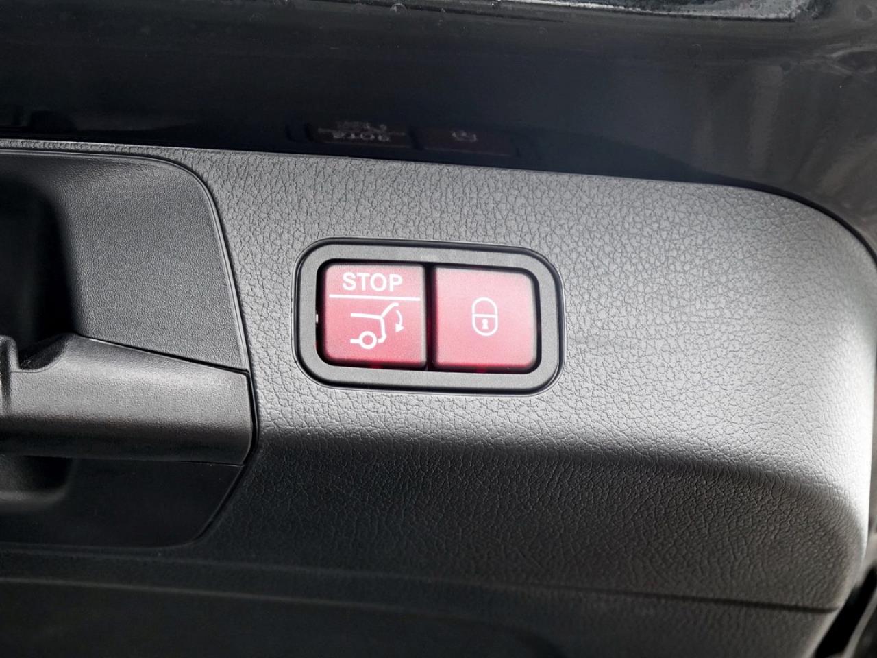 Mercedes-Benz GLB 200 d AMG Night MBUX Navi Kamera EasyPack AHK