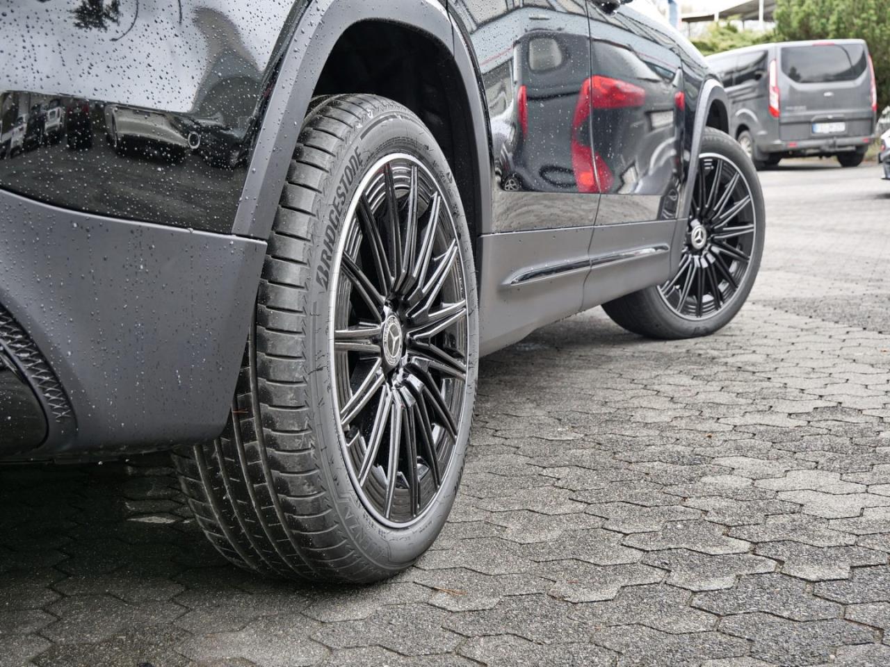 Mercedes-Benz GLB 200 d AMG Night MBUX Navi Kamera EasyPack AHK