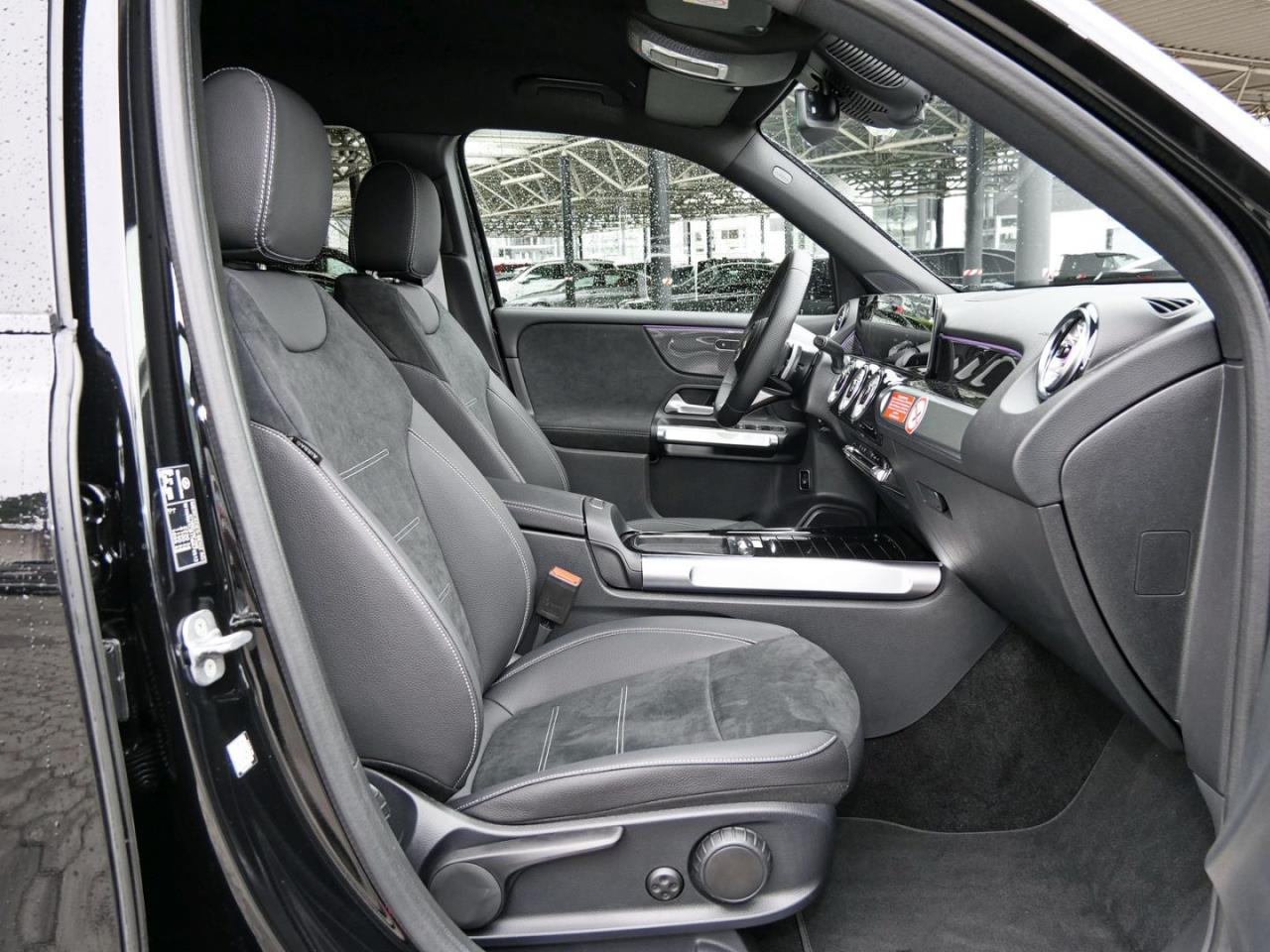 Mercedes-Benz GLB 200 d AMG Night MBUX Navi Kamera EasyPack AHK