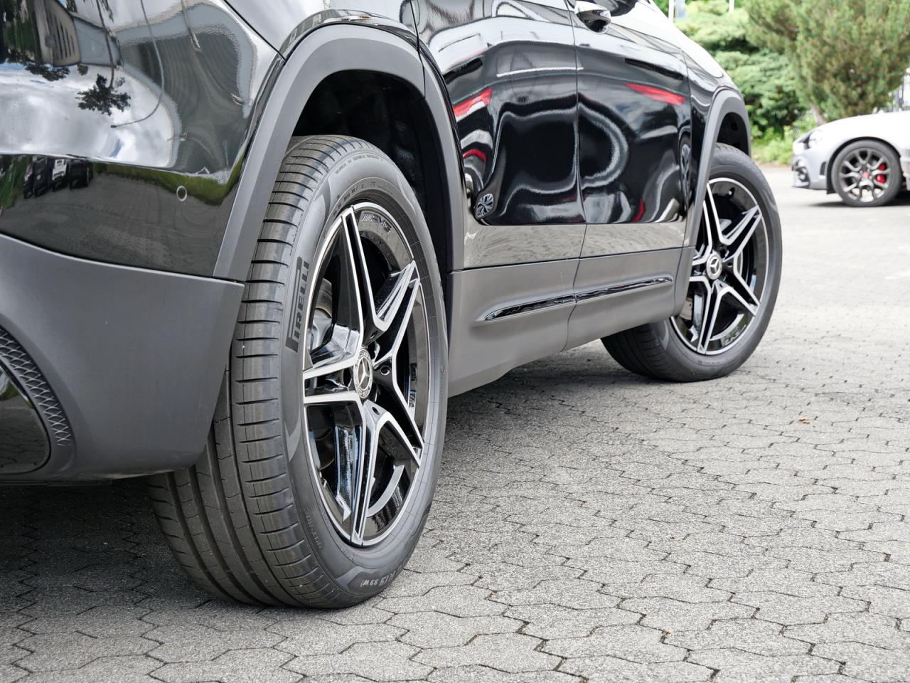 Mercedes-Benz GLB 200 d AMG Night Navi Kamera AHK
