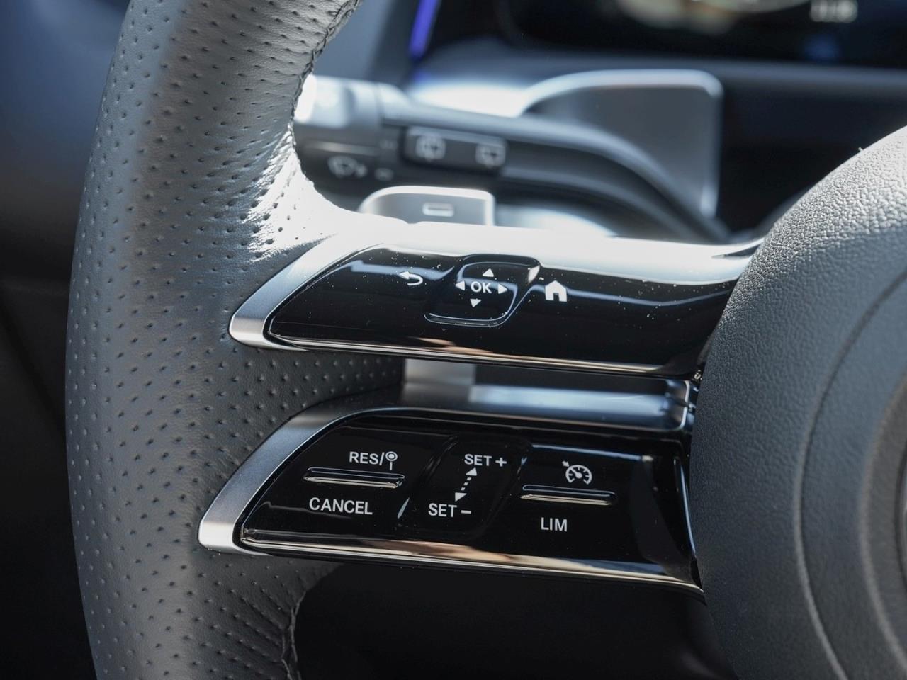 Mercedes-Benz GLB 200 d AMG Night MBUXNavi Easy-Pack AHK 360°