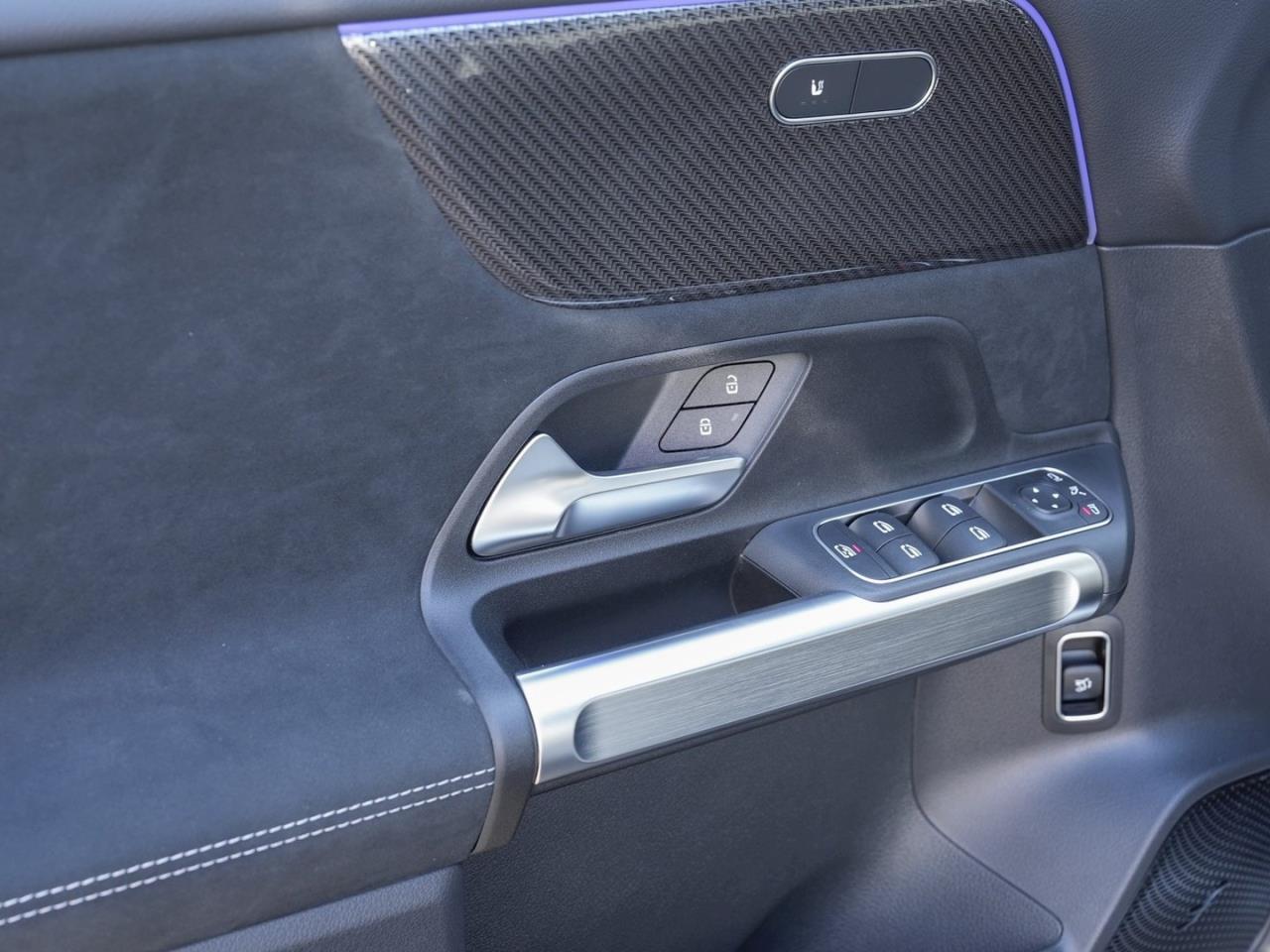 Mercedes-Benz GLB 200 d AMG Night MBUXNavi Easy-Pack AHK 360°