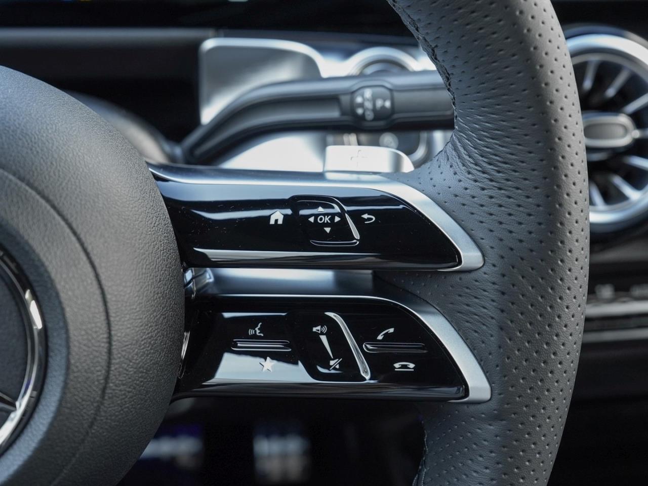 Mercedes-Benz GLB 200 d AMG Night MBUXNavi Easy-Pack AHK 360°