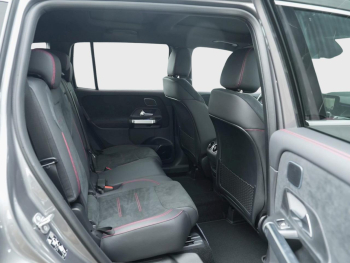 Mercedes-Benz GLB 200 d AMG Distronic Panorama AHK 360? EasyP