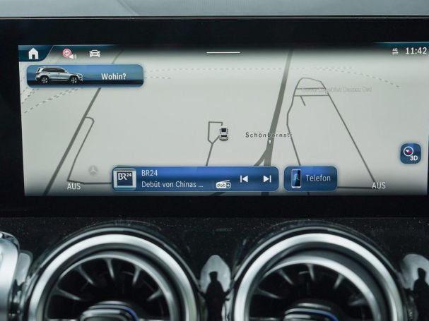 Mercedes-Benz GLB 200 d AMG Distronic Panorama AHK 360? EasyP