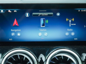 Mercedes-Benz GLB 200 d AMG Distronic Panorama AHK 360? EasyP