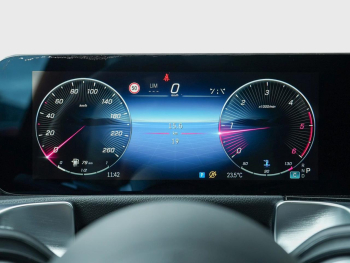 Mercedes-Benz GLB 200 d AMG Distronic Panorama AHK 360? EasyP