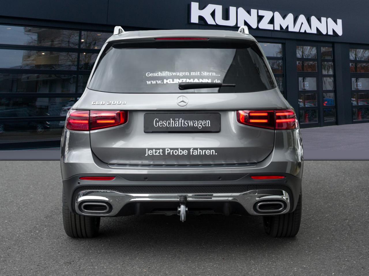Mercedes-Benz GLB 200 d AMG Distronic Panorama AHK 360? EasyP
