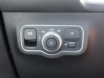 Mercedes-Benz GLB 200 d MBUXNavi-Prem. Kamera Easy-Pack AHK