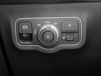 Mercedes-Benz GLB 200 d AMG Night Navi Kamera AHK Winter-Paket