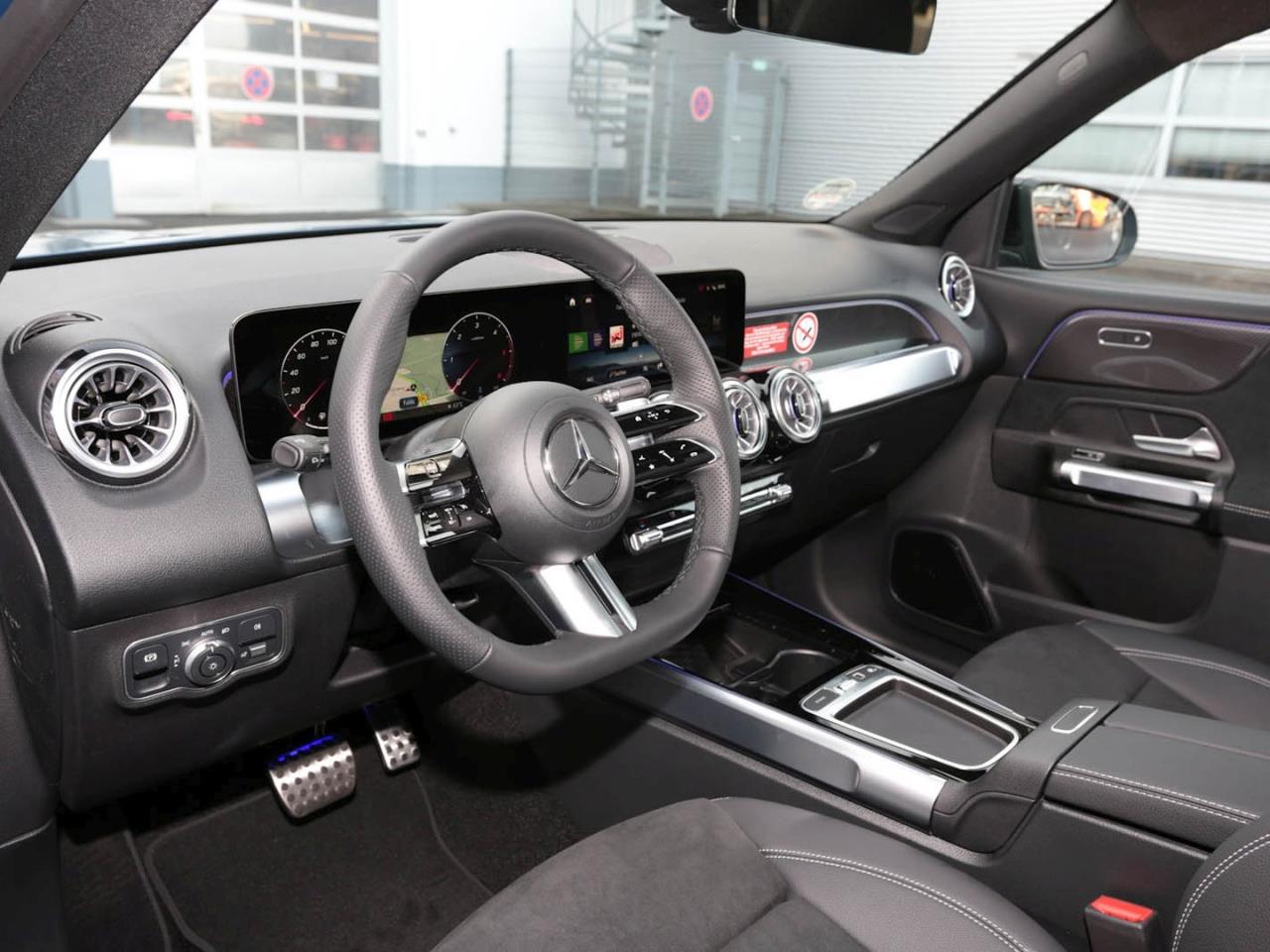 Mercedes-Benz GLB 200 d AMG Night Navi Panorama AHK Kamera