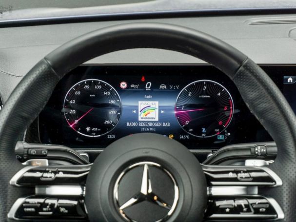 Mercedes-Benz GLB 200 d AMG Distronic Panorama Multibeam 360°