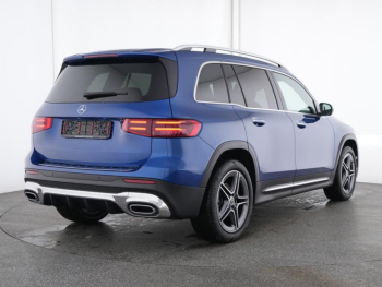 Mercedes-Benz GLB 200 d AMG Distronic Panorama Multibeam 360°