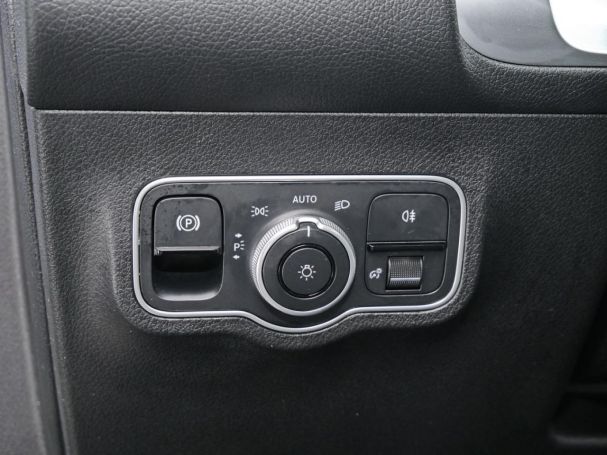 Mercedes-Benz GLB 200 Progressive Panorama Distronic Kamera