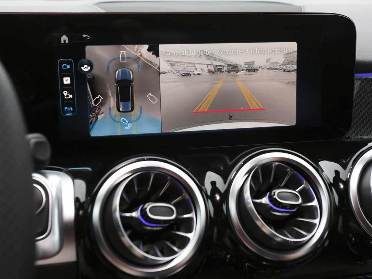 Mercedes-Benz GLB 200 AMG Night 360° AHK Easy Pack 7-Sitzer