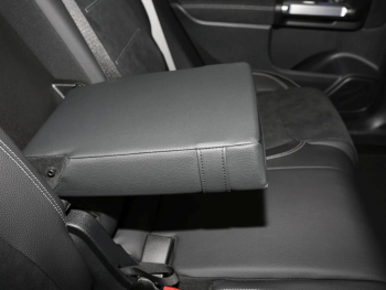 Mercedes-Benz GLB 200 AMG Night 360° AHK Easy Pack 7-Sitzer