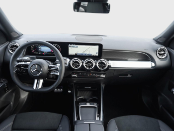 Mercedes-Benz GLB 200 AMG Night Panorama 360°EasyPack AHK 7-Si