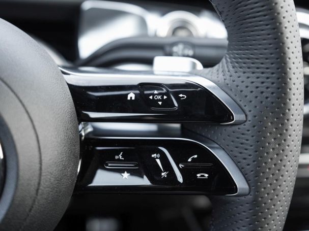 Mercedes-Benz GLB 200 AMG Night Panorama 360°EasyPack AHK 7-Si