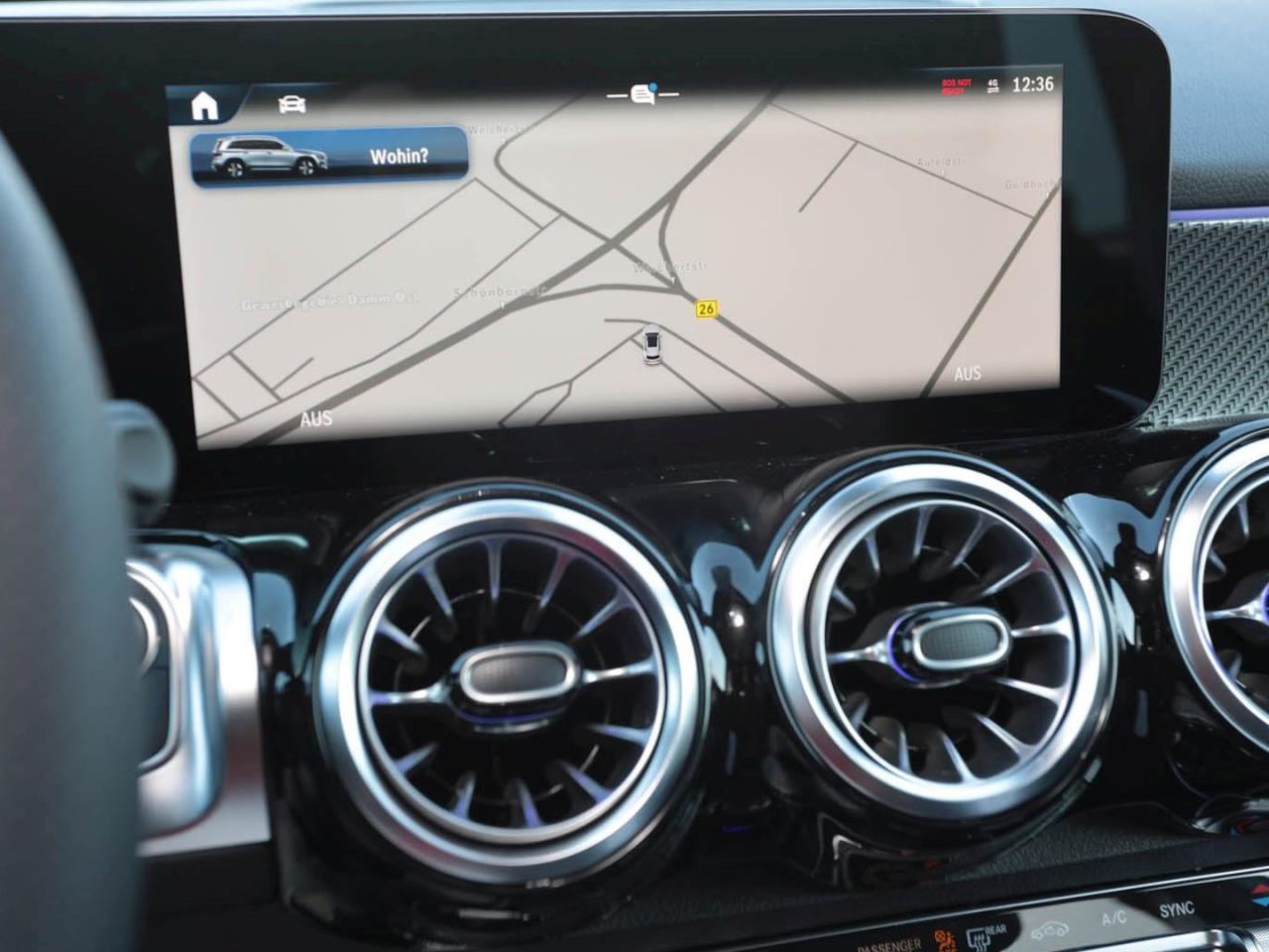 Mercedes-Benz GLB 200 AMG Night Panorama Easy-Pack 360° AHK