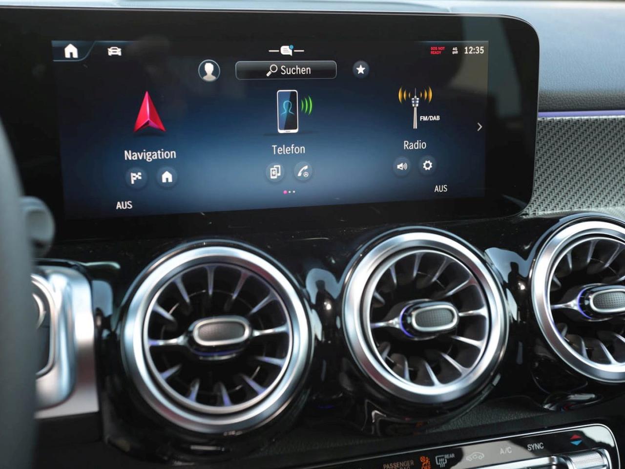 Mercedes-Benz GLB 200 AMG Night Panorama Easy-Pack 360° AHK