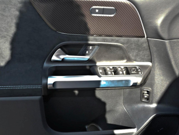 Mercedes-Benz GLB 200 AMG Night Panorama Easy-Pack 360° AHK