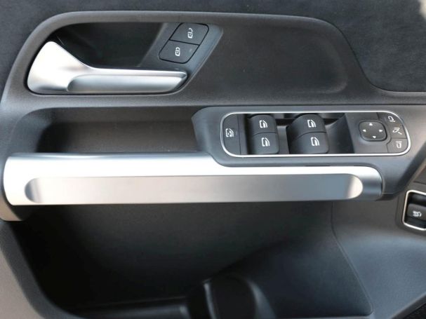 Mercedes-Benz GLB 200 AMG Night Panorama Easy-Pack 360° AHK